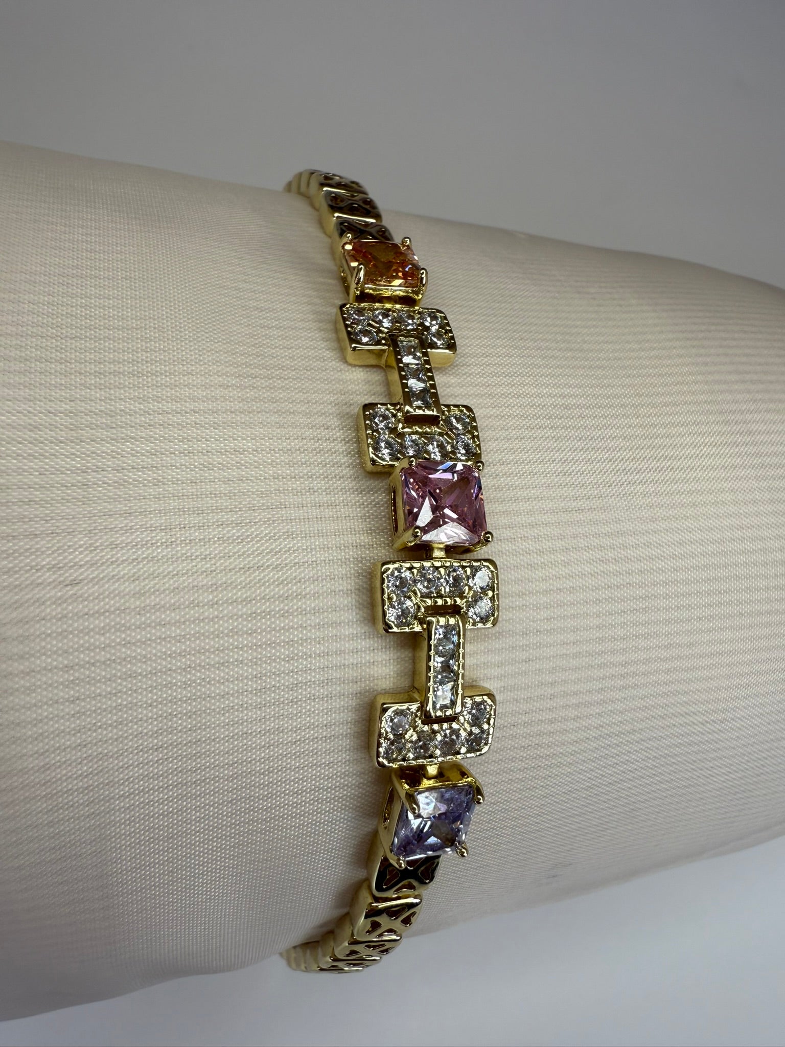 Pulsera Xuping Baño en Oro 18k con Cristales de Colores / Gold Plated Tennis Bracelet