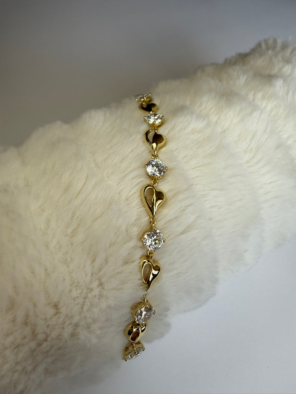 Pulsera Xuping Baño en Oro 18k Corazones y Circonias / Gold Plated Heart and Crystal Bracelet