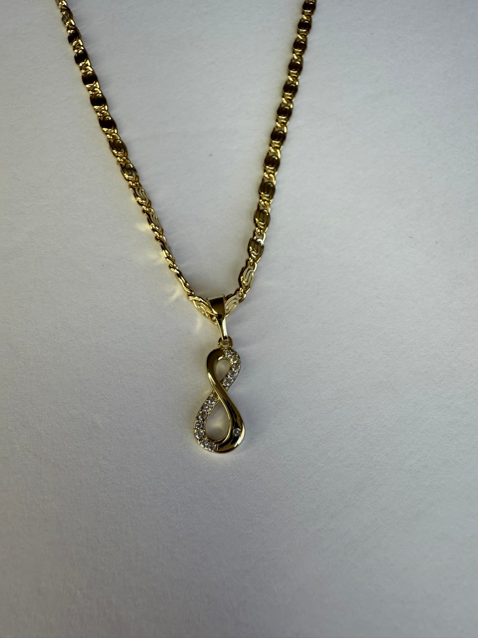 Collar Xuping Baño en Oro 18k Cadena Torzal Infinito con Cristales / Gold Plated Rope Chain Infinity Pendant Necklace with Crystals