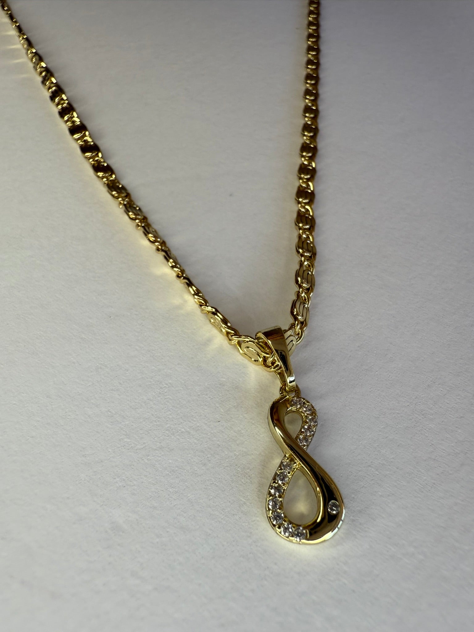 Collar Xuping Baño en Oro 18k Cadena Torzal Infinito con Cristales / Gold Plated Rope Chain Infinity Pendant Necklace with Crystals