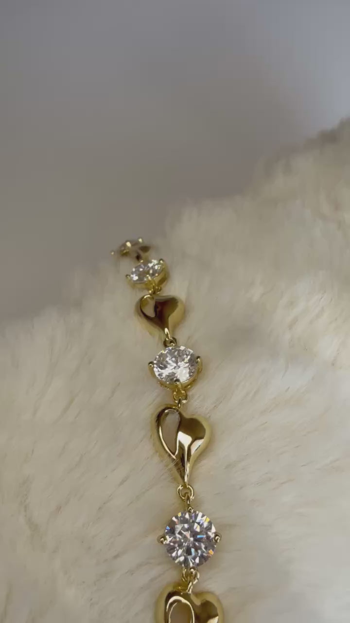 Pulsera Xuping Baño en Oro 18k Corazones y Circonias / Gold Plated Heart and Crystal Bracelet